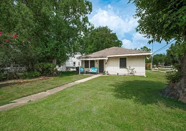 Photo 1 of Multi family home for sale at 6741 Goforth St #A, Houston, TX 77021 | MLS# 11987517 | Listing updated on 2026-08-10