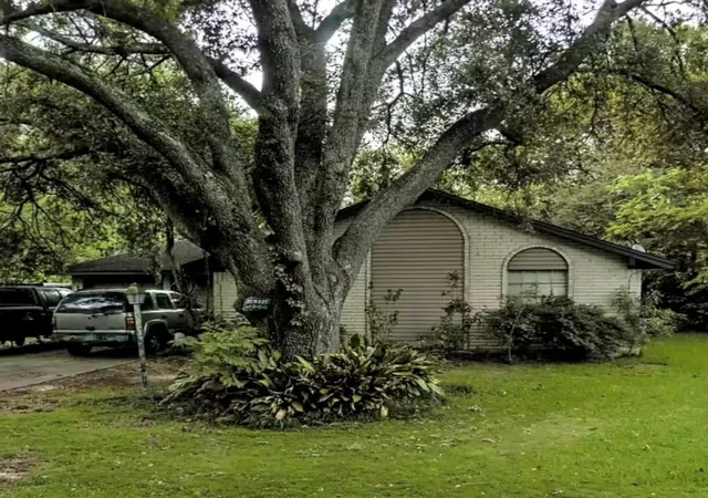 Photo 2 of Sale Pending at 5227 Apala Dr, Houston, TX 77032 | MLS# 12621506 | Listing updated on 2026-09-12