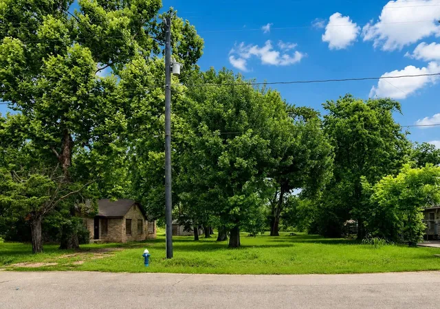 Photo 1 of Sale Pending at 4518 Wayne St, Houston, TX 77026 | MLS# 39725532 | Listing updated on 2026-07-22