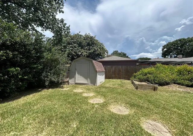 24th image of 12118 Dorrance Ln, Meadows Place, TX 77477 | MLS# 63312562