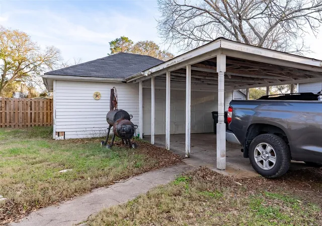 Homes for sale in Edna, TX | 401 Hanover St, Edna, TX 77957 | MLS# 56753529