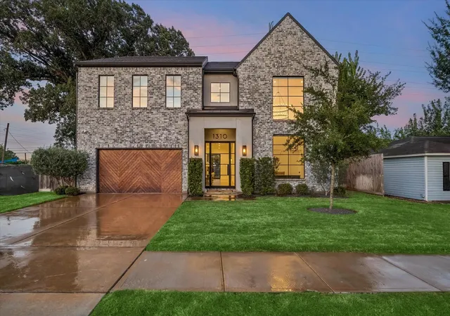 1st image of 1310 Story St, Houston, TX 77055 | MLS# 82481098