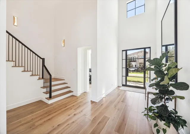 4th image of 1310 Story St, Houston, TX 77055 | MLS# 82481098
