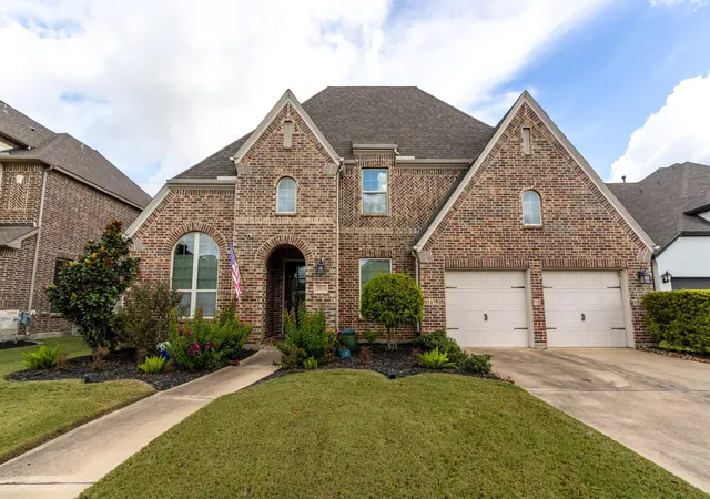 2nd image of 2831 Maple Oak Ln, Manvel, TX 77578 | MLS# 47639453