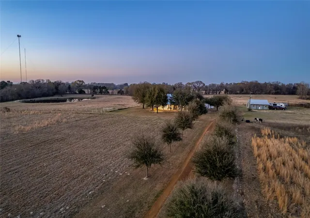 3rd image of 6751 - B Cr 4710, Larue, TX 75770 | MLS# 59439498