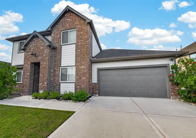 3rd image of 3132 Wickfield Pass Ln, Alvin, TX 77511 | MLS# 30219770
