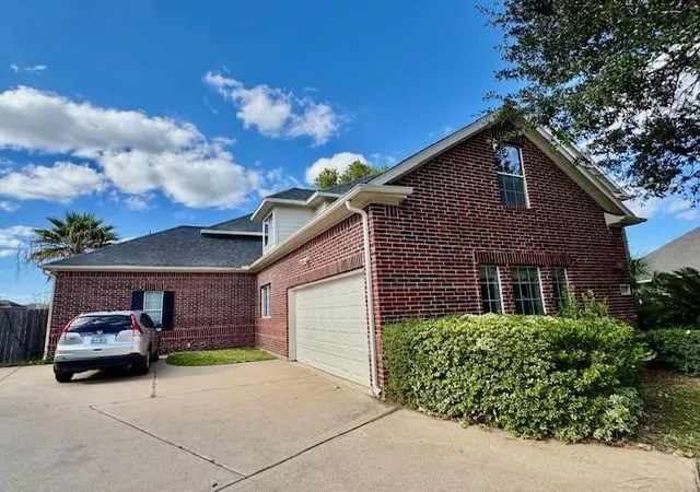 Photo 3 of Single family home for sale at 6806 Sable River Ct, Missouri City, TX 77459 | MLS# 14285472 | Listing updated on 2026-09-13