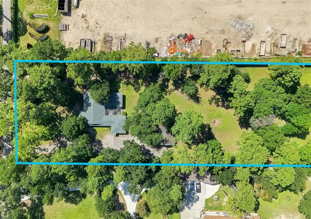 Photo 3 of Single family home for sale at 12319 Scyrus Ln, Houston, TX 77066 | MLS# 69662302 | Listing updated on 2026-08-25