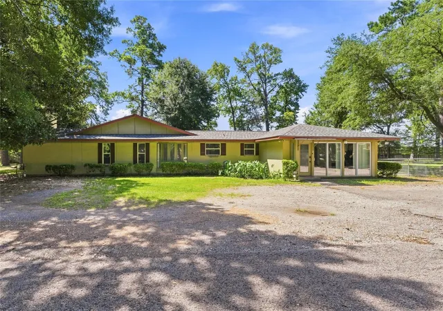 Photo 3 of Single family home for sale at 12319 Scyrus Ln, Houston, TX 77066 | MLS# 69662302 | Listing updated on 2026-08-25