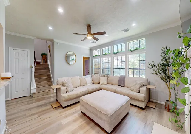 Photo 4 of Single family home for sale at 4615 Natural Brg Dr, Kingwood, TX 77345 | MLS# 34413971 | Listing updated on 2026-07-25