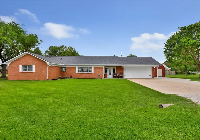 Homes for sale in Anahuac, TX | 106 Lynn Street Street, Anahuac, TX 77514 | MLS# 27809352
