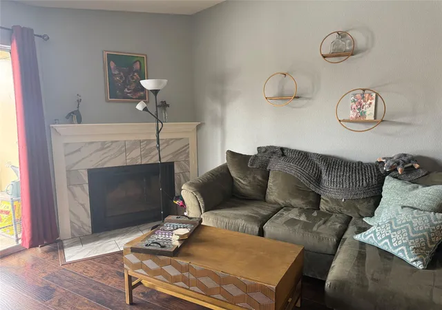 2nd image of 2120 El Paseo St #408, Houston, TX 77054 | MLS# 63868018