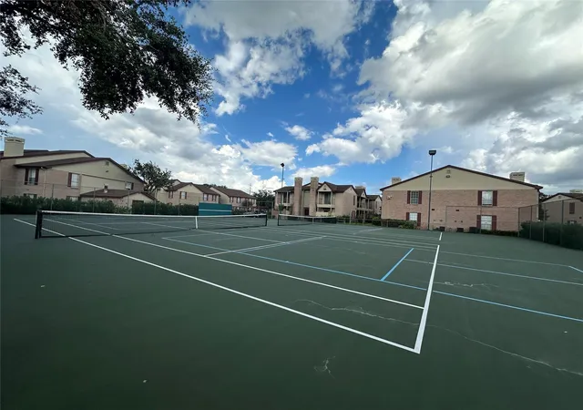 2nd image of 2120 El Paseo St, Houston, TX 77054