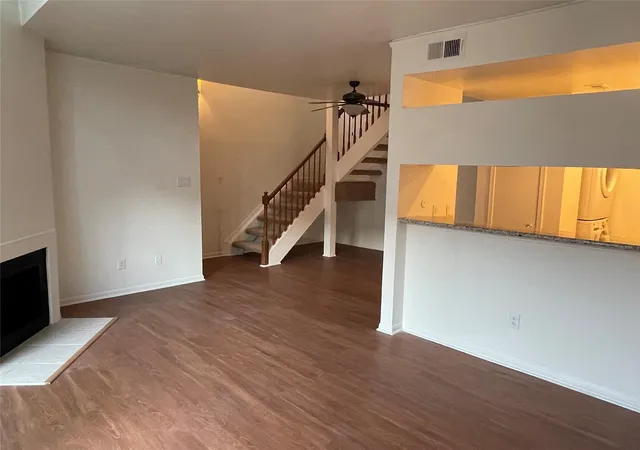 Photo 2 of Townhouse for sale at 2125 Augusta Dr #31, Houston, TX 77057 | MLS# 48927339 | Listing updated on 2026-07-21