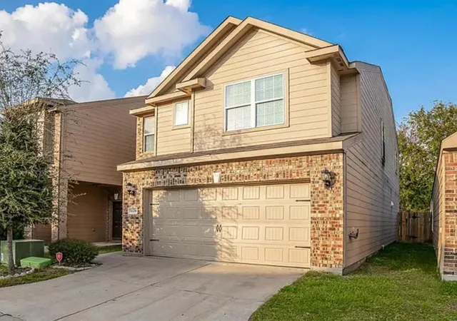 Photo 2 of Single family home for sale at 11108 Panther Ct, Houston, TX 77099 | MLS# 35246162 | Listing updated on 2026-09-08