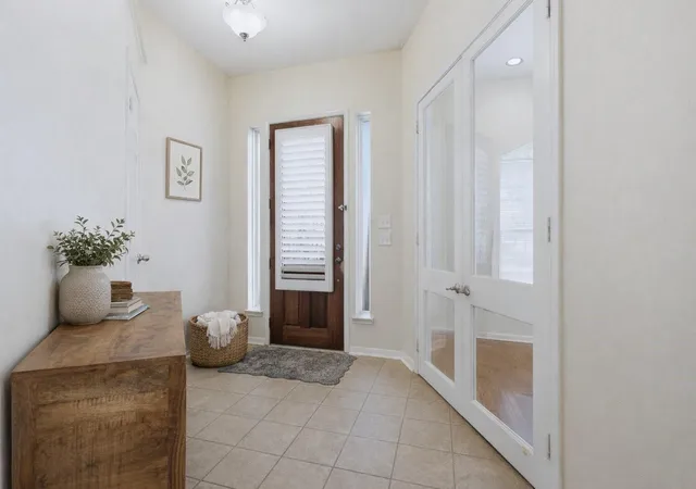 Photo 3 of Single family home for sale at 8311 Calico Cyn Dr, Tomball, TX 77375 | MLS# 75368167 | Listing updated on 2026-09-25
