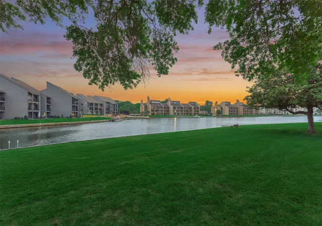 Photo 3 of Townhouse for sale at 3923 Lakewood Dr, Montgomery, TX 77356 | MLS# 81128344 | Listing updated on 2026-06-13