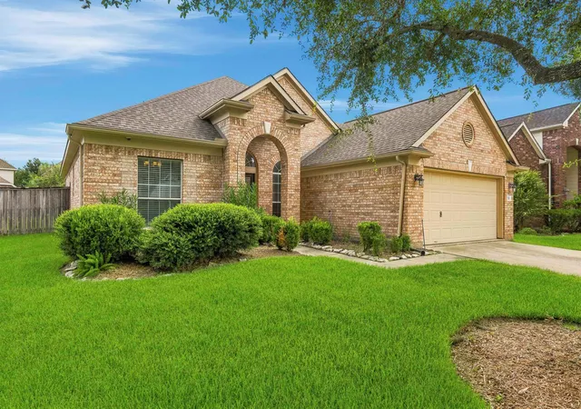 Photo 2 of Sale Pending at 27126 Kendal Ridge Ln, Cypress, TX 77433 | MLS# 93185361 | Listing updated on 2026-09-13