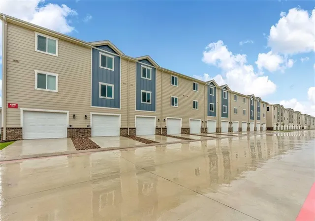2nd image of 21155 Gosling Rd #37 A-D, Spring, TX 77388 | MLS# 41911609