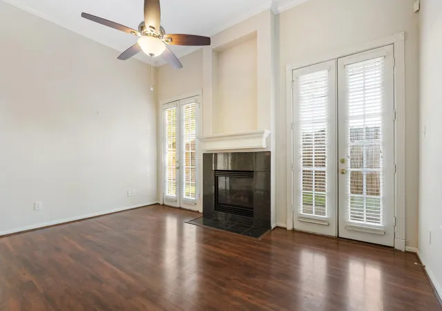 Listing Photo 3 - Condo for sale in building located at 14420 Walters Rd, Houston, TX 77014 - Unit #20