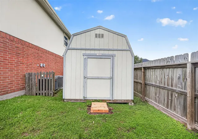 45th image of 10634 Redwood Dr, Baytown, TX 77523 | MLS# 34399637