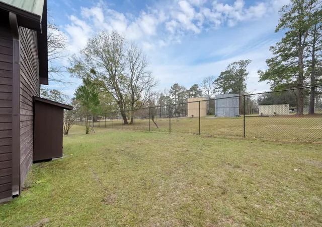 Photo 19 of Sale Pending at 41 Hunters Crk Dr, Huntsville, TX 77340 | MLS# 91784576 | Listing updated on 2026-09-11