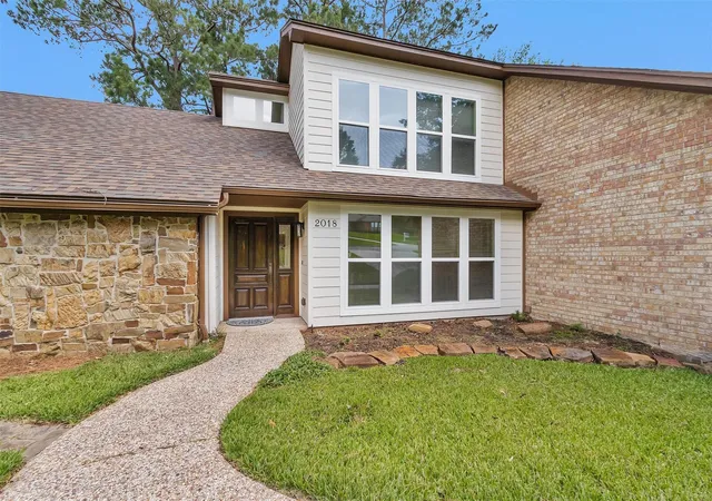 2nd image of 2018 Wickersham Dr, Huntsville, TX 77340 | MLS# 65355778