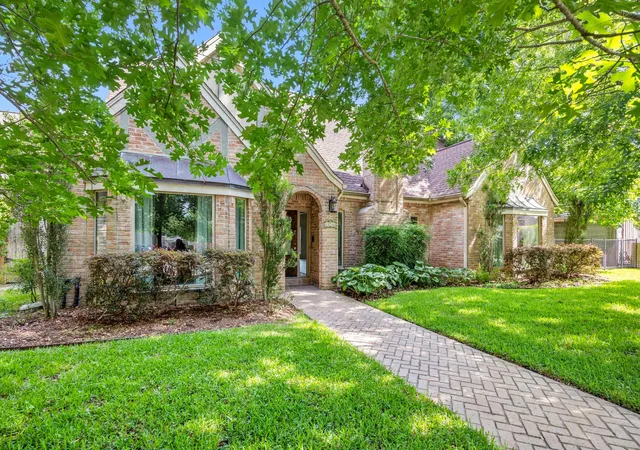 1st image of 15742 Walkwood Dr, Houston, TX 77079 | MLS# 43778194