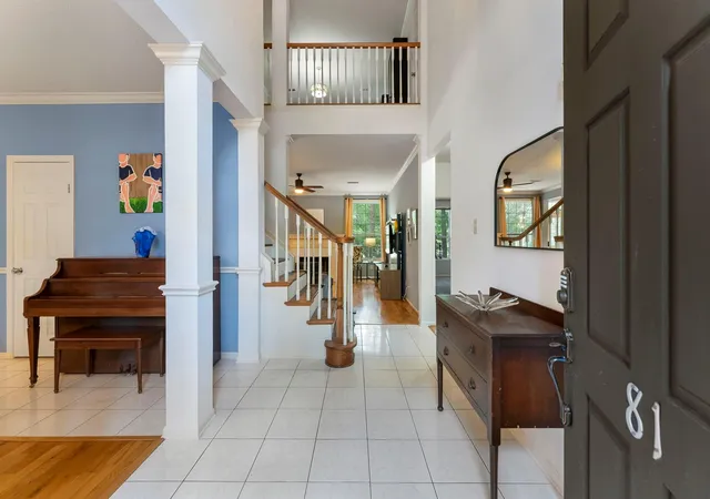 2nd image of 81 S Hidden View Cir, Spring, TX 77381 | MLS# 11911335
