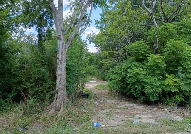 Photo 1 of Land for sale at 6418 Saint Augustine St, Houston, TX 77021 | MLS# 13802496 | Listing updated on 2026-08-19