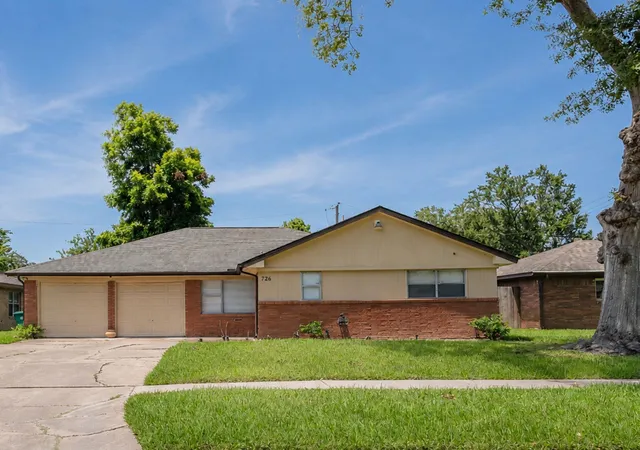 2nd image of 726 Skylark Rd, Pasadena, TX 77502 | MLS# 7853088
