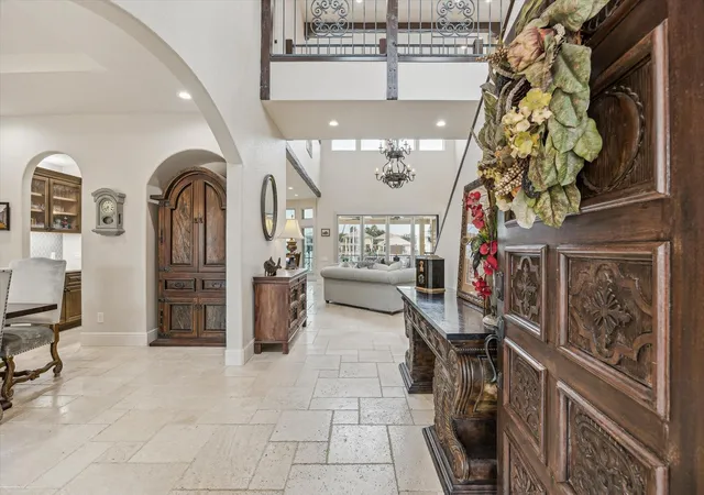 5th image of 529 Southport Ln, Kemah, TX 77565 | MLS# 65903352