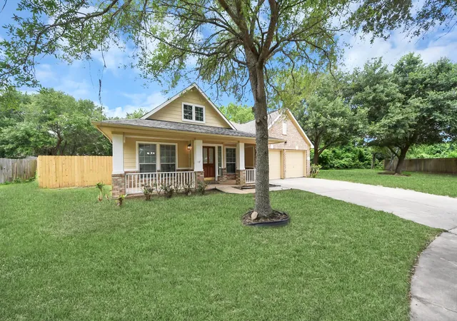 Photo 4 of Single family home for sale at 10302 Ten Point Ln, Missouri City, TX 77459 | MLS# 95887028 | Listing updated on 2026-08-17