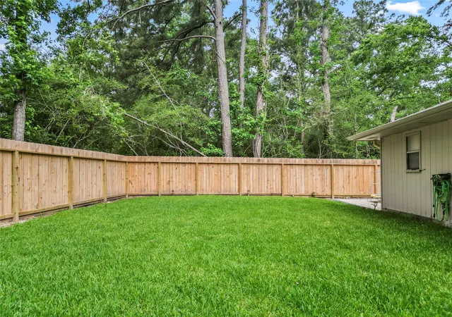 Photo 16 of Single family home for sale at 1 E Woodtimber Ct, Spring, TX 77381 | MLS# 12096807 | Listing updated on 2026-07-23