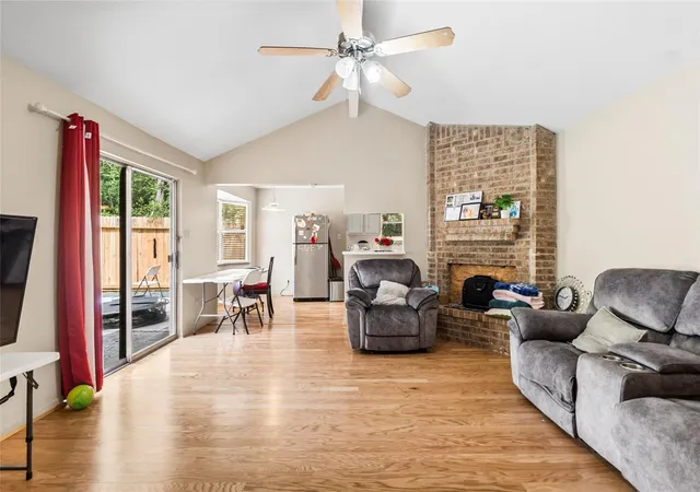 Photo 2 of Single family home for sale at 1 E Woodtimber Ct, Spring, TX 77381 | MLS# 12096807 | Listing updated on 2026-07-23