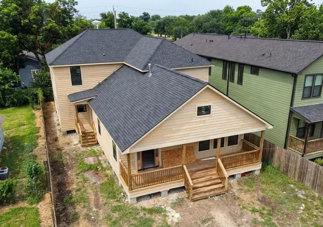 Single family home for sale at 4539 Walker St, Houston, TX 77023 | MLS# 86415349