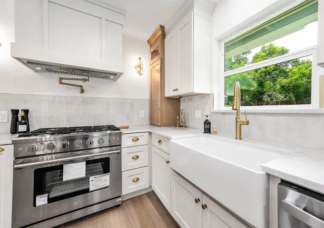 Photo 3 of Single family home for sale at 10814 Moonlight Dr, Houston, TX 77096 | MLS# 84168403 | Listing updated on 2026-08-24
