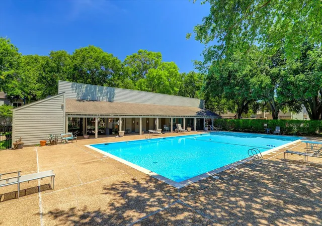14th image of 1623 S Kirkwood Rd #211, Houston, TX 77077 | MLS# 36121845