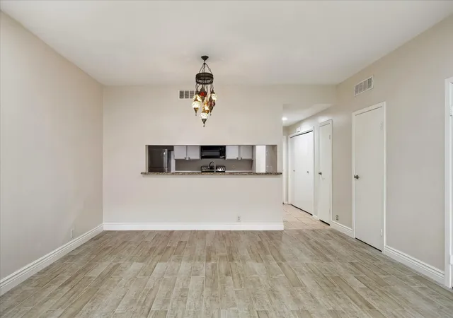 2nd image of 1623 S Kirkwood Rd #211, Houston, TX 77077 | MLS# 36121845