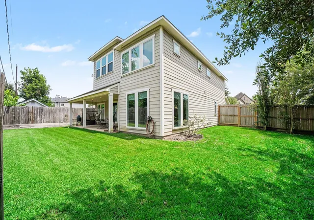Photo 3 of Single family home for sale at 6630 Wharton St, Houston, TX 77055 | MLS# 58726252 | Listing updated on 2026-09-13