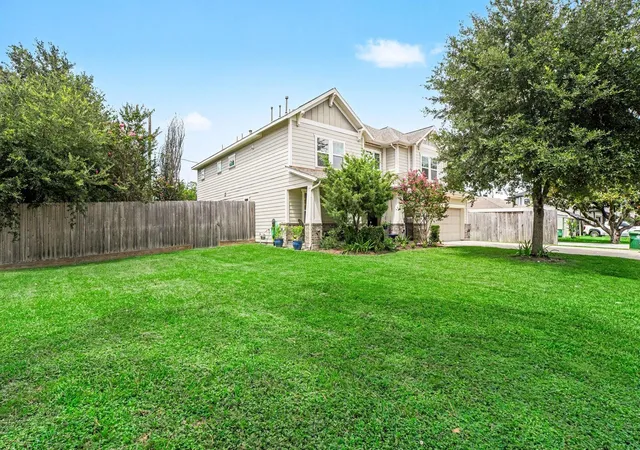 Photo 3 of Single family home for sale at 6630 Wharton St, Houston, TX 77055 | MLS# 58726252 | Listing updated on 2026-09-13