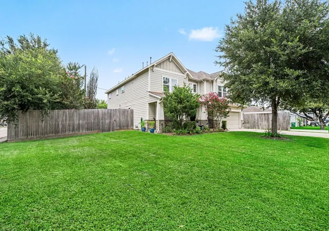Photo 4 of Single family home for sale at 6630 Wharton St, Houston, TX 77055 | MLS# 58726252 | Listing updated on 2026-09-13