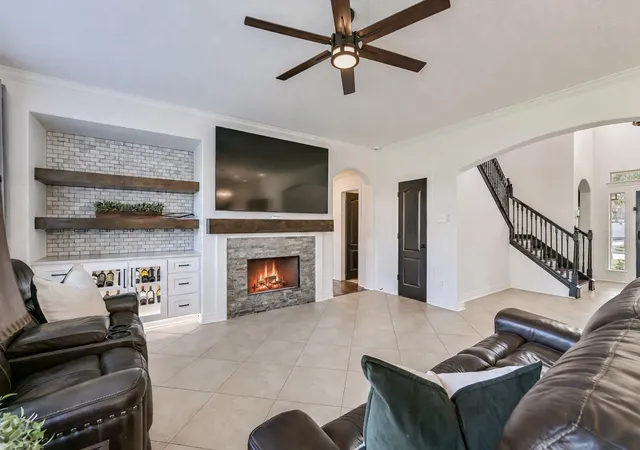 Photo 3 of Single family home for sale at 1117 Richards Dr, Friendswood, TX 77546 | MLS# 51538448 | Listing updated on 2026-09-06