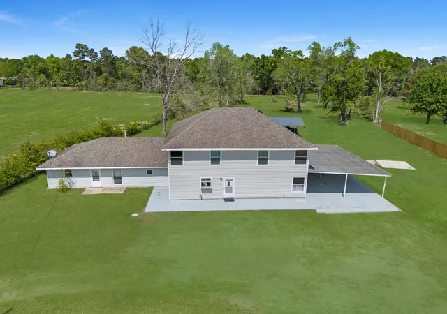 2nd image of 16511 Edgefield Ln, Conroe, TX 77302 | MLS# 11826210