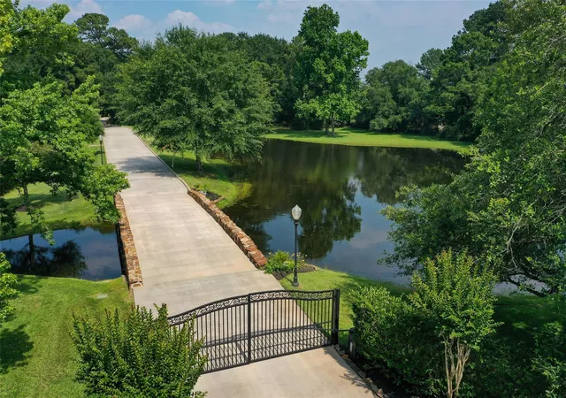 1st image of 12126 Zion Rd, Tomball, TX 77375 | MLS# 52898735