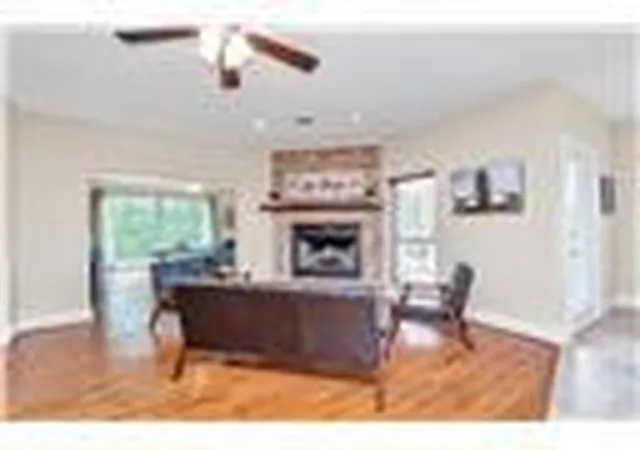 Photo 4 of Single family home for sale at 1730 Lakeshore Dr, Humble, TX 77339 | MLS# 95678391 | Listing updated on 2026-08-18