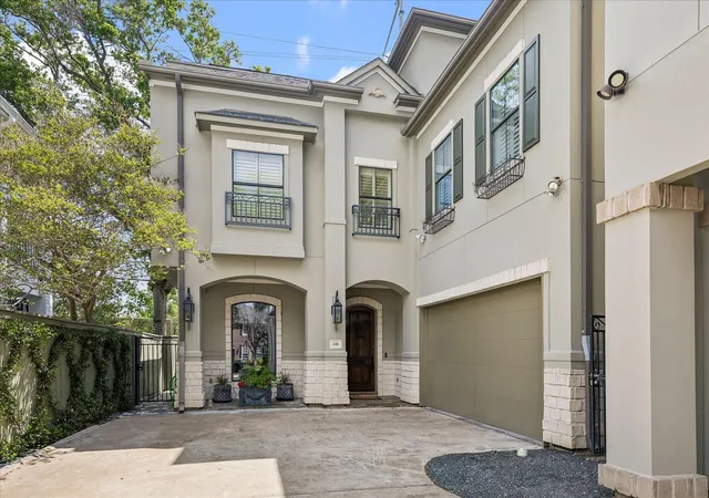 Homes for sale in Houston, TX | 24 Hackberry Ln #B, Houston, TX 77027 | MLS# 20224644