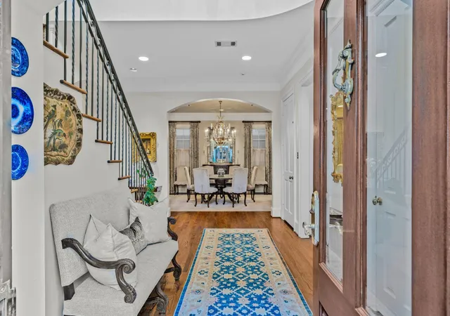 4th image of 5012 Tangle Ln, Houston, TX 77056 | MLS# 63287371