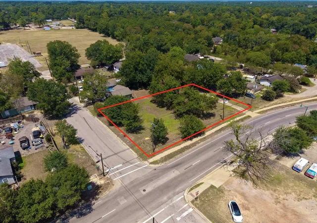 Photo 2 of Land for sale at 406 E Phillips St, Conroe, TX 77301 | MLS# 50910419 | Listing updated on 2026-08-24