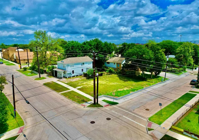 4th image of 307 S 79Th St, Houston, TX 77012 | MLS# 13084486
